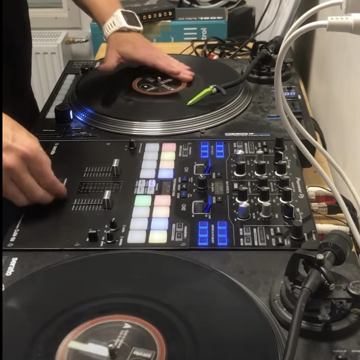 Scratch & Beat